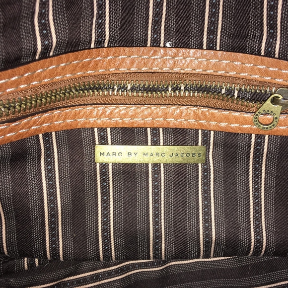 Marc Jacobs Leather Handbag - Picture 5 of 7